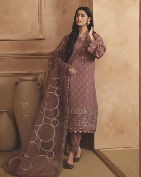 Mauve Khaddar Suit