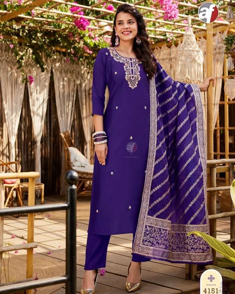 Rich Purple Roman Silk Set