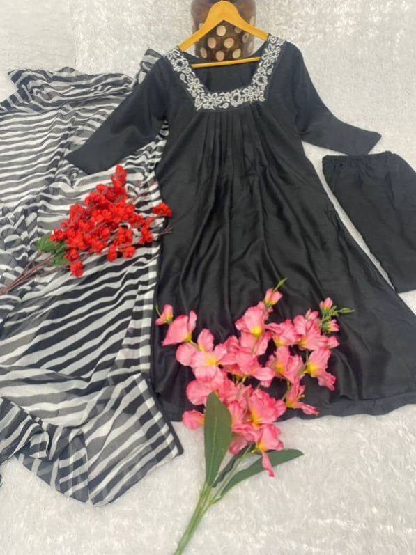 Muslin Three Set Kurti With Bottom And Duppatta